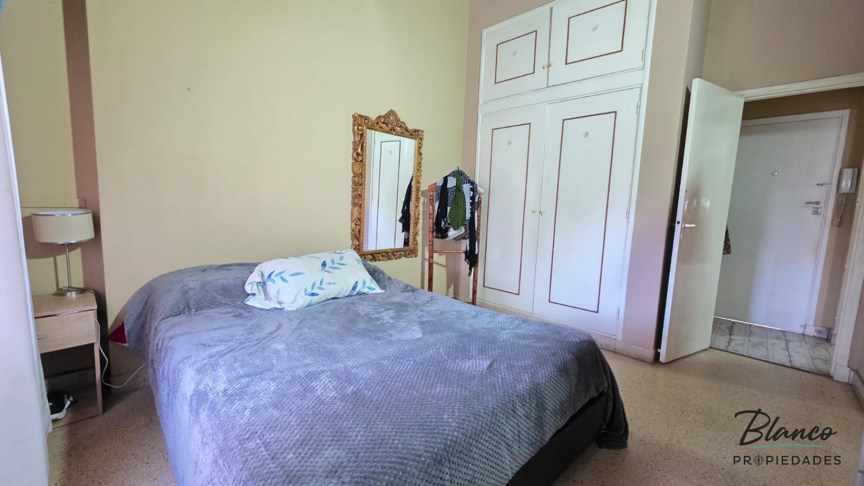 Hermoso Departamento de 3 ambientes con Gas natural - Ideal Para Vivienda Permanente!!!