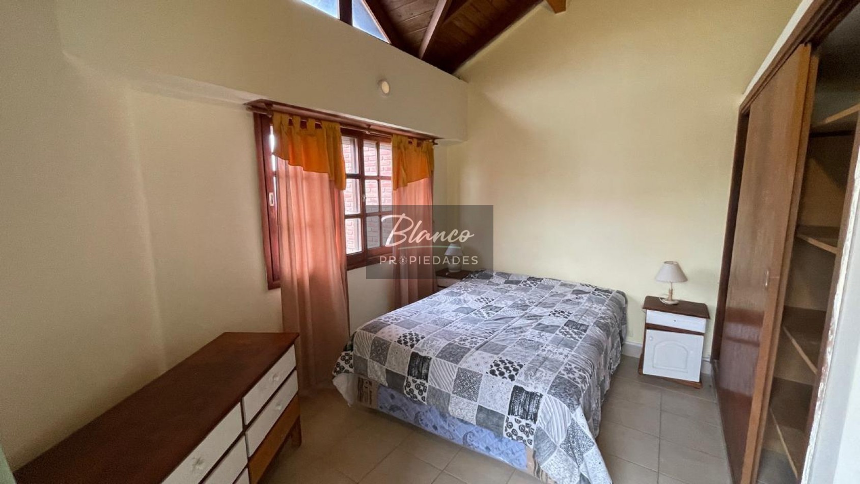 COMPLEJO DE DUPLEX EN VENTA - INDIVIDUAL O EN BLOCK