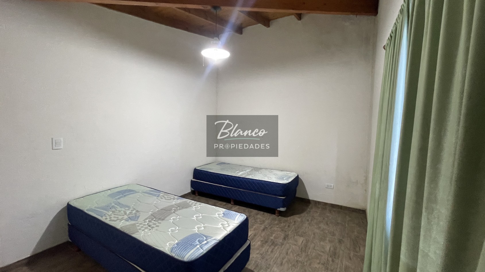 Hermoso 3 ambientes a 100mts del mar sin Expensas!!!