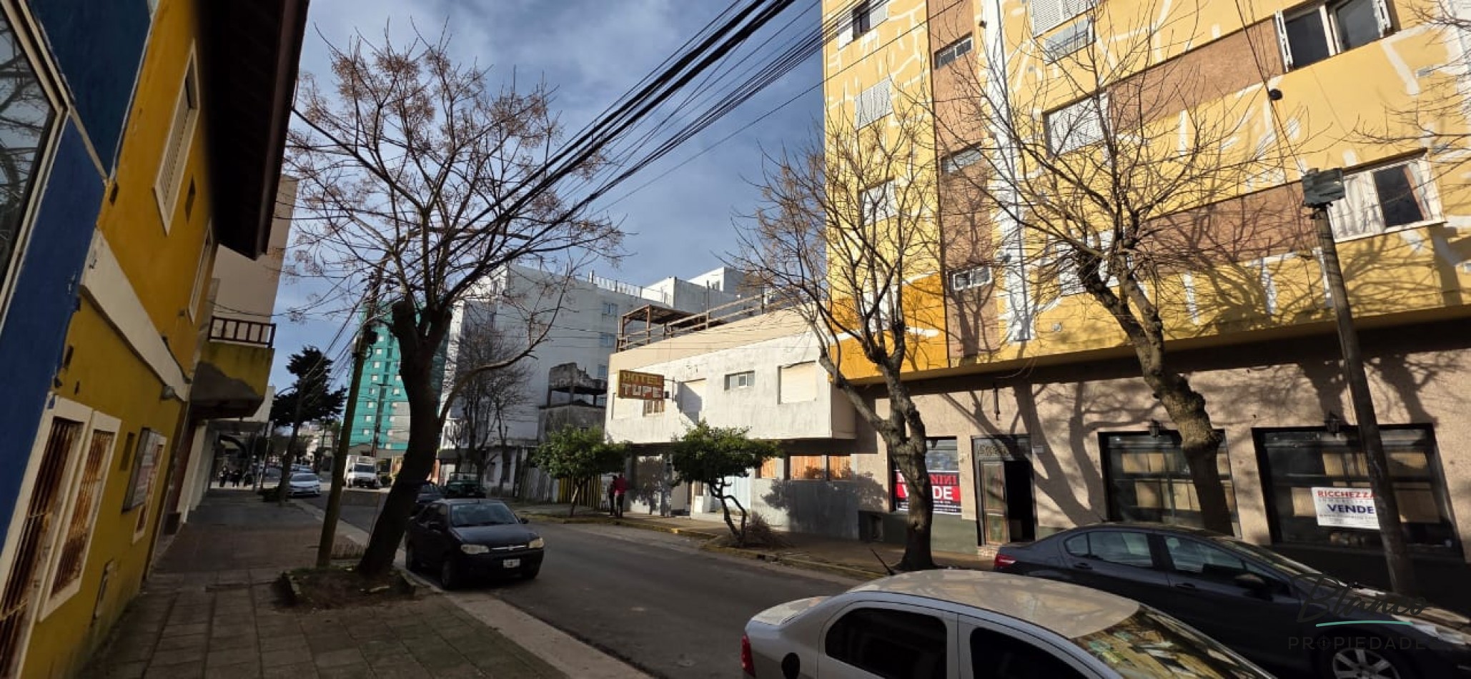 2 AMBIENTES EN PLENO CENTRO DE MAR DE AJO