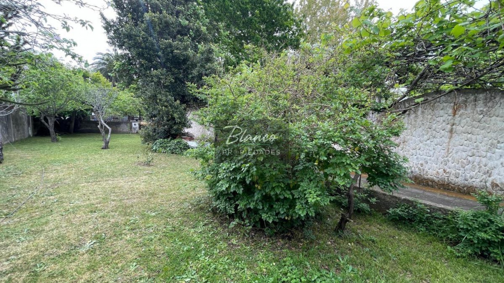 Casa de 5 ambientes amplios - Ideal para vivienda permanente