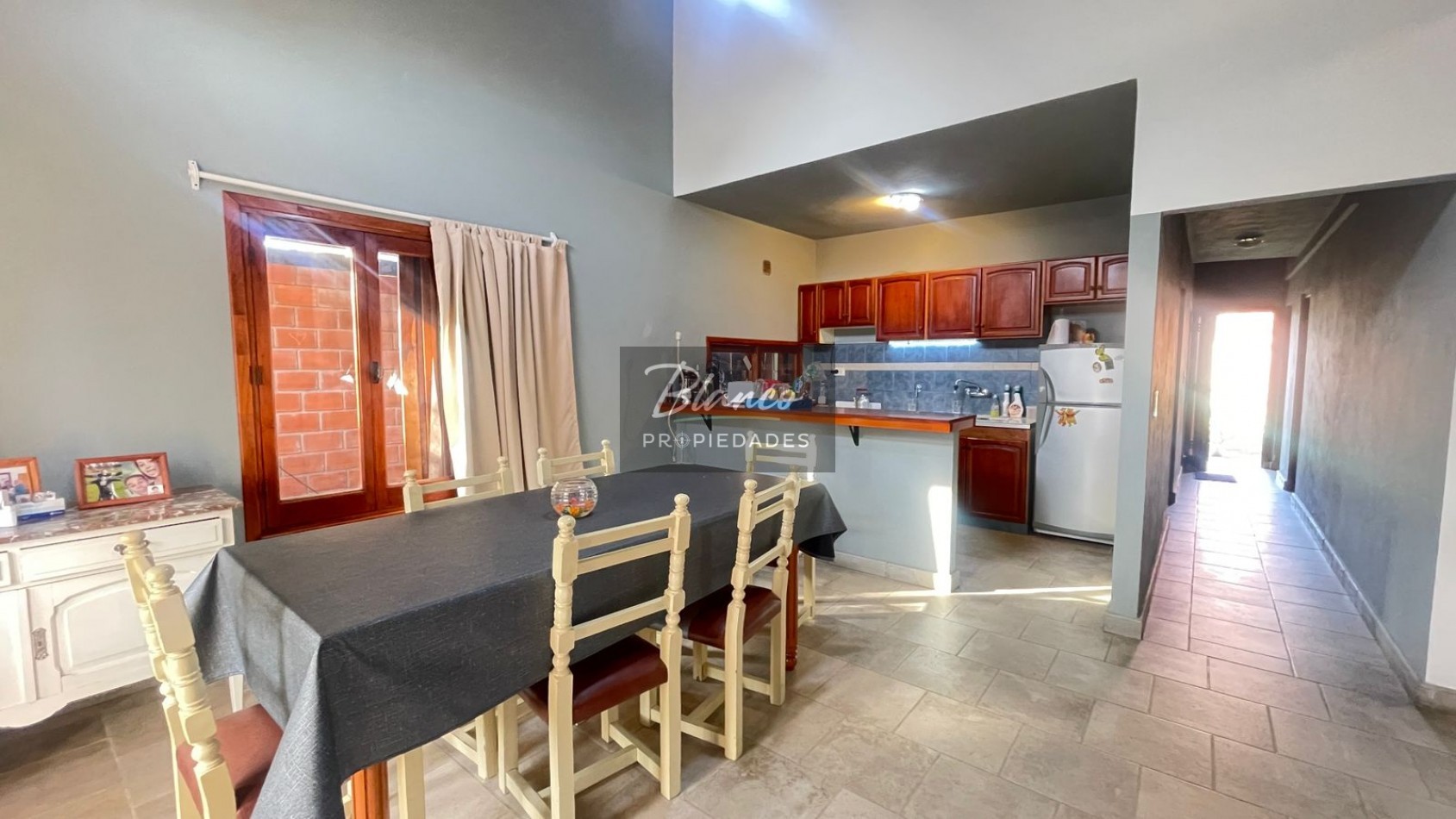 Hermosa casa en venta - Ideal para vivienda permanente!!!