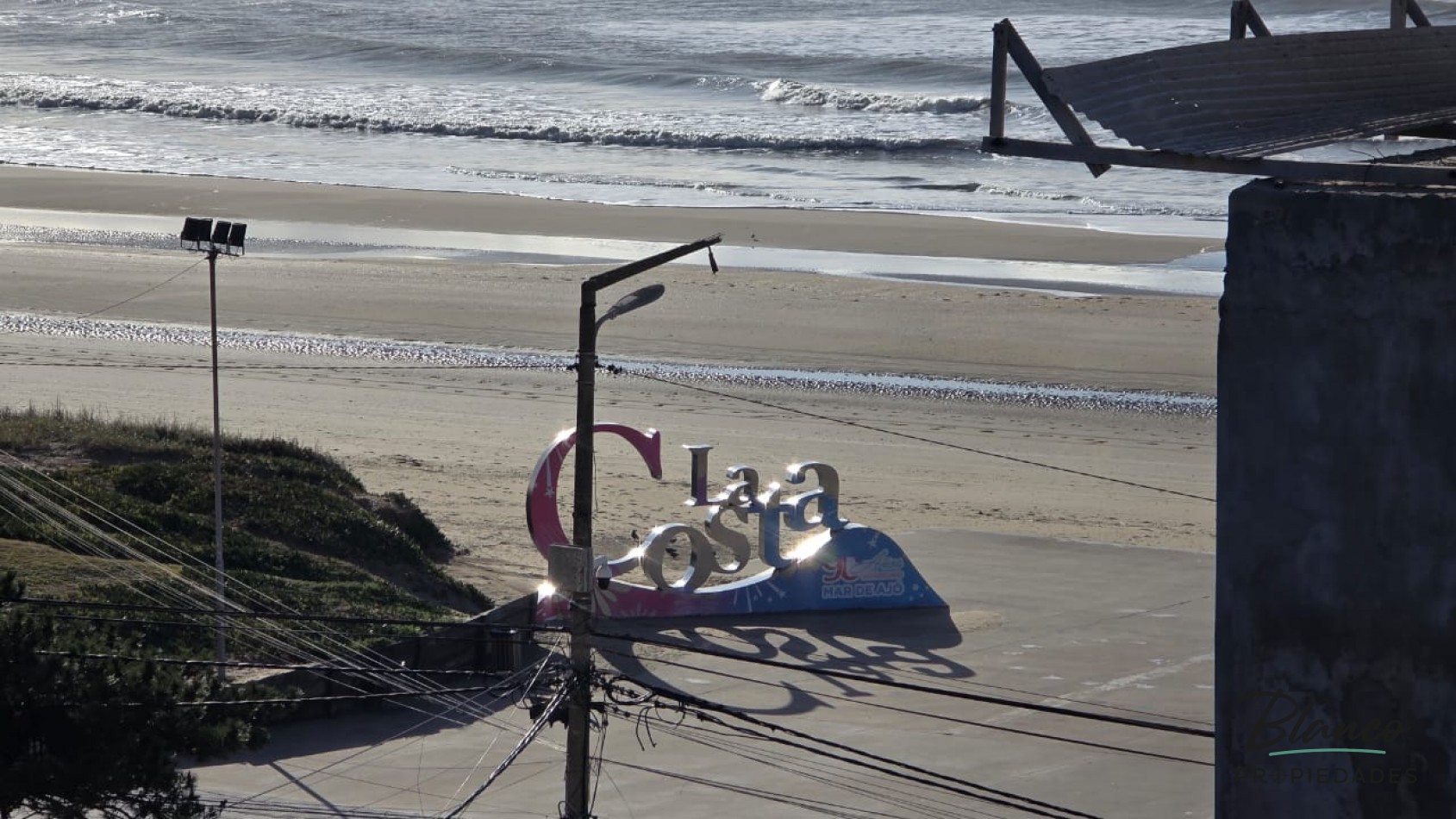 HERMOSO DPTO DE 3 AMBIENTES A MTS DEL MAR CON TERRAZA PROPIA!!!