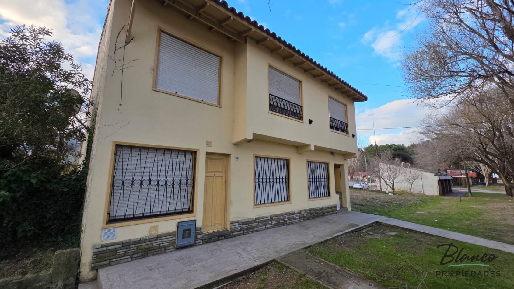 Hermoso Departamento de 3 ambientes con Gas natural - Ideal Para Vivienda Permanente!!!