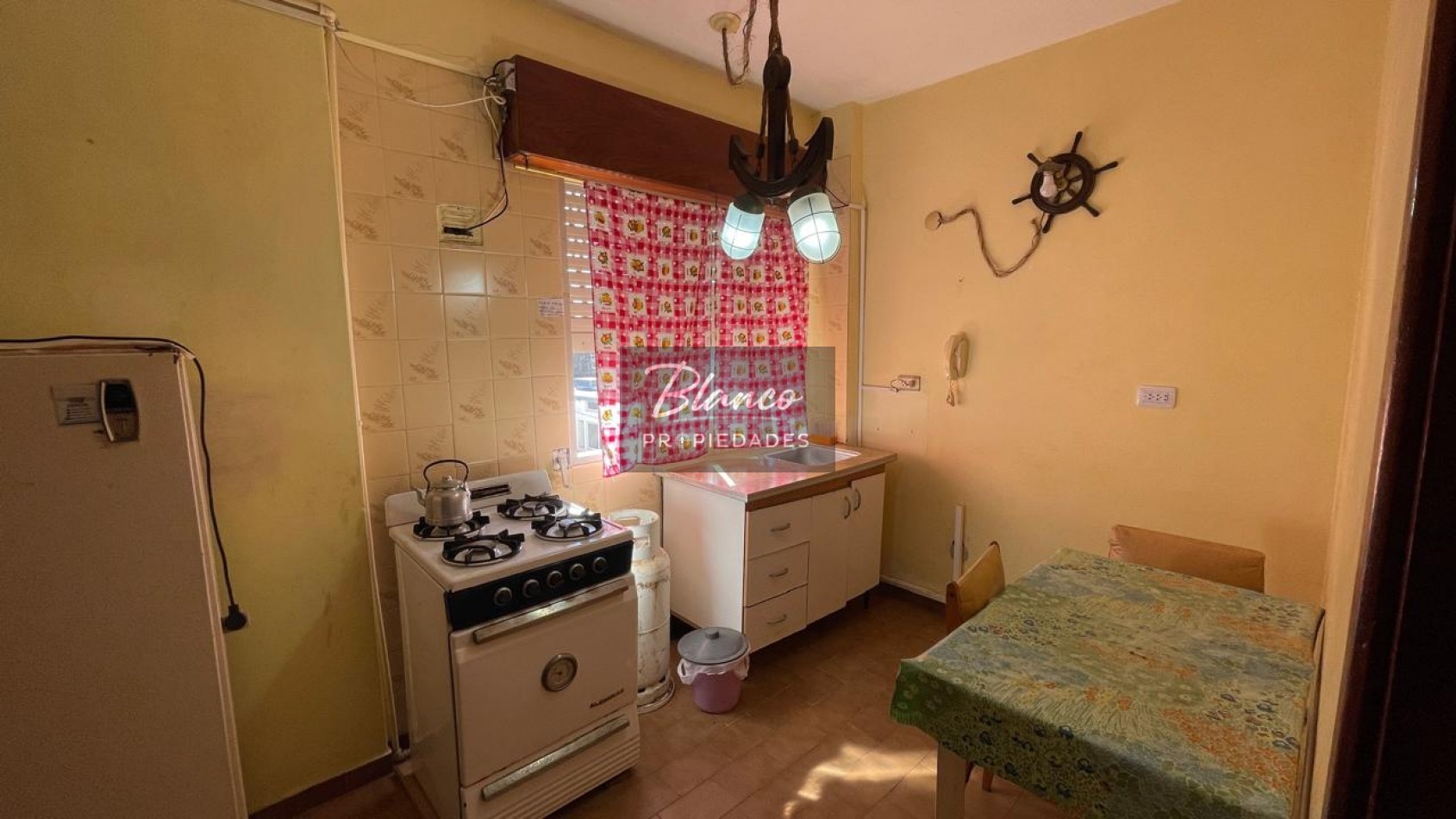 Oportunidad 2 Ambientes al frente en pleno centro