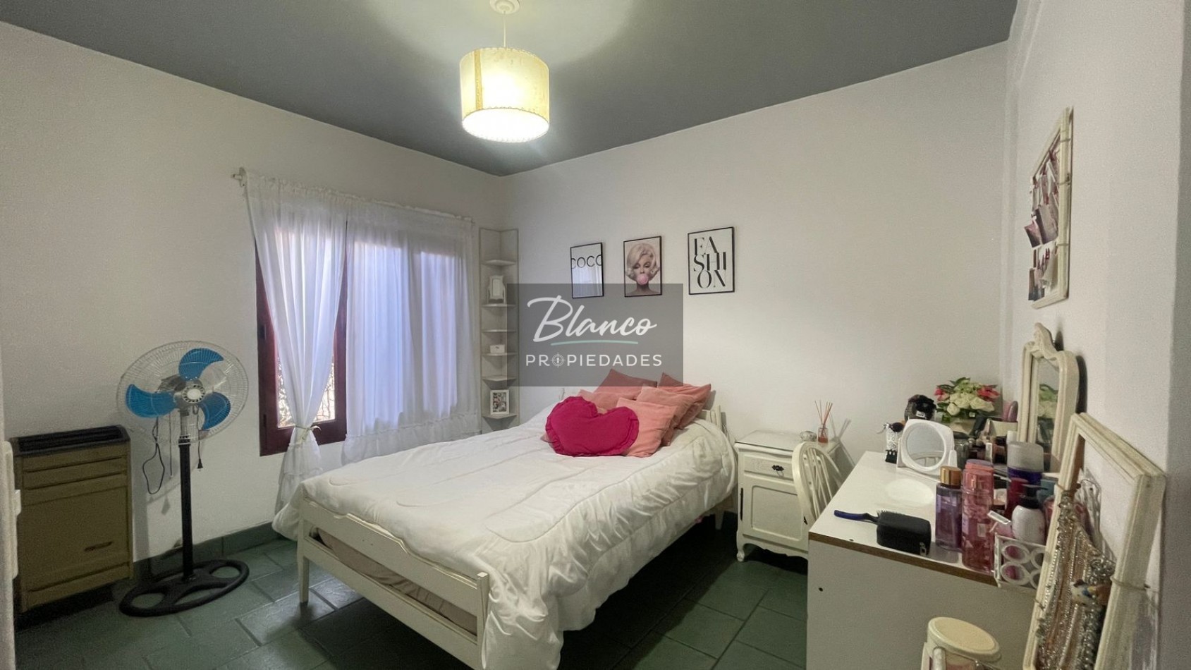 Hermosa casa en venta - Ideal para vivienda permanente!!!