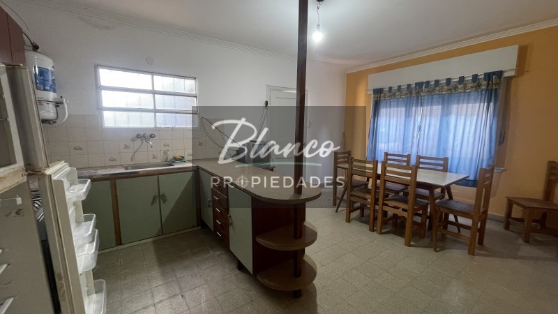 OPORTUNIDAD CASA DE 3 AMBIENTES AL FRENTE!!!