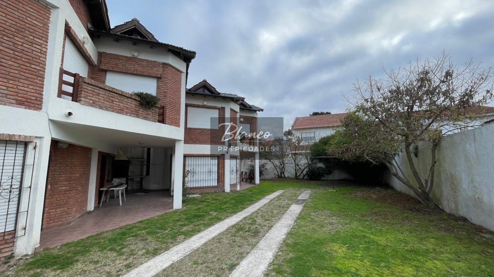 COMPLEJO DE DUPLEX EN VENTA - INDIVIDUAL O EN BLOCK