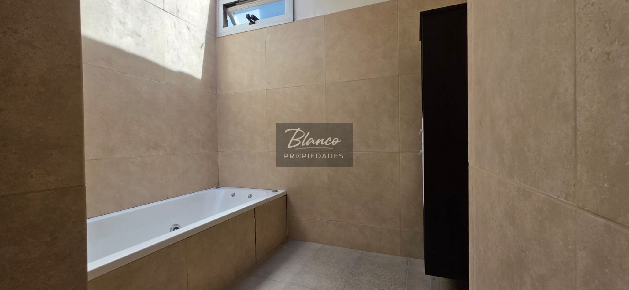 Hermosa Casa en venta - Ideal para vivienda permanente