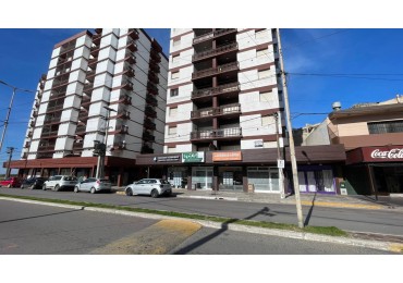 Gran Oportunidad - Dpto 3 Amb a mts del mar y centro peatonal!!!