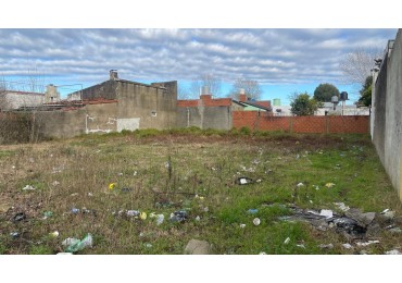 IMPORTANTE TERRENO COMERCIAL APTO MULTIPLES RUBROS