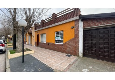OPORTUNIDAD  VENTA URGENTE - Departamento 4 ambientes - Ideal vivienda permanente.